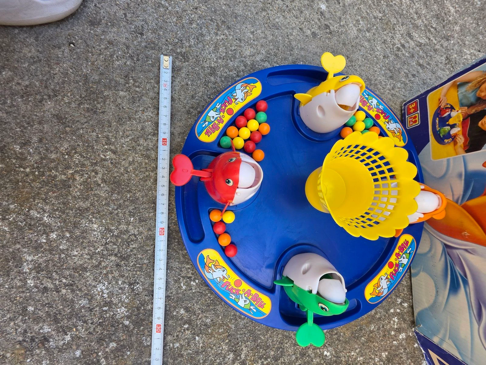 Flick-A-Ball Shark Ball Launcher Set – photo 3
